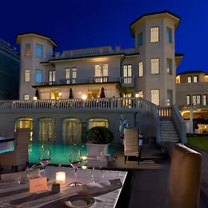 4* Отель Carducci 76